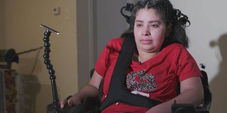 SOLIDARIDAD: Inmigrante hondureña con parálisis solicita apoyo para retornar al país tras la deportación de su esposo
