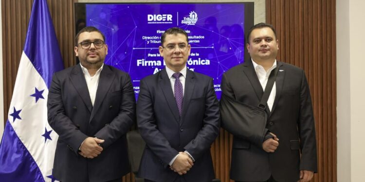 DIGER y el TSC firman su primer convenio con Firma Electrónica Avanzada