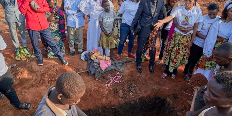 La República Democrática del Congo eleva a 1,657 la cifra de muertos y a 3,748 los casos confirmados de ébola