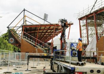 Un club de la Premier League trabaja a contrarreloj para habilitar su estadio