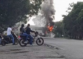 Operativo contra el Cártel de Los Reyes desata bloqueos carreteros en Michoacán