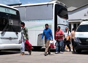 Deportan a Honduras a 37 mexicanos detenidos por ICE en EE. UU.