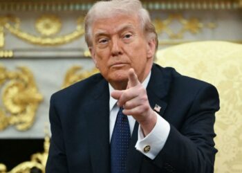 Trump: “Considero el estrecho de Ormuz como territorio estadounidense en este momento”