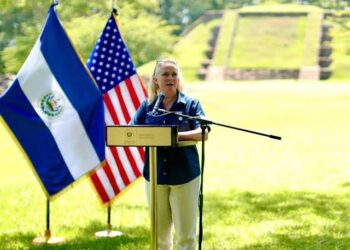 Embajada de EEUU en El Salvador sobre TPS: “Es una decisión del Departamento de Seguridad”