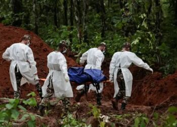 Riada en Nepal: se superan los 800 muertos a ambos lados de la frontera tras la riada
