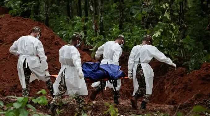 Riada en Nepal: se superan los 800 muertos a ambos lados de la frontera tras la riada