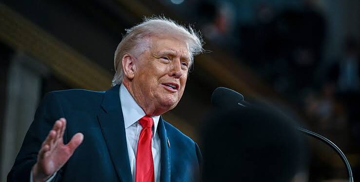 Trump dijo que Irán tiene una “última oportunidad” para alcanzar un acuerdo y evitar una nueva escalada de Estados Unidos
