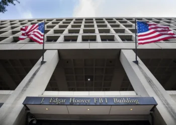 Un juez bloquea el plan de Trump de frenar el traslado de la sede del FBI a Maryland
