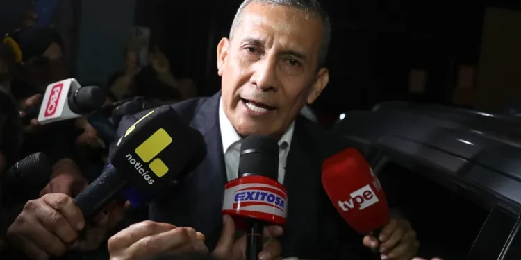 El expresidente peruano Ollanta Humala, condenado a 15 años de cárcel, sale libre al anularse su caso