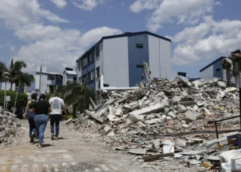 De la Espriella cifra en 181 los muertos por el terremoto, 59 menos que datos regionales
