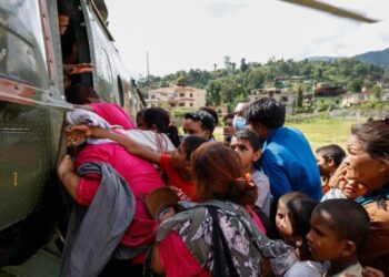 Nepal publica la lista de más de 600 turistas desaparecidos, procedentes de 35 países