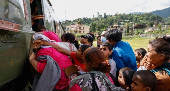 Nepal publica la lista de más de 600 turistas desaparecidos, procedentes de 35 países