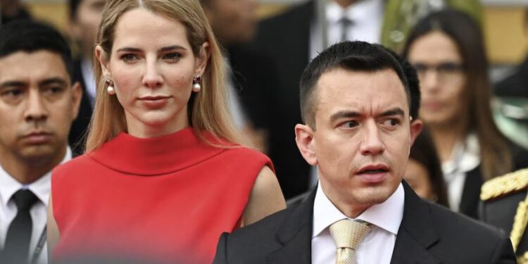 La primera dama de Ecuador perdió al tercer hijo que esperaba junto a Daniel Noboa tras una intervención de emergencia