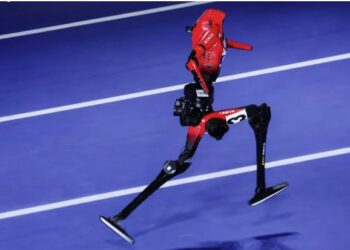 Más rápido que Usain Bolt: un robot chino bate el récord humano de los 100 metros
