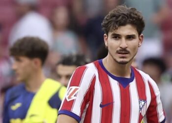 El presidente del Barcelona presionó al Atlético Madrid por el fichaje de Julián Álvarez