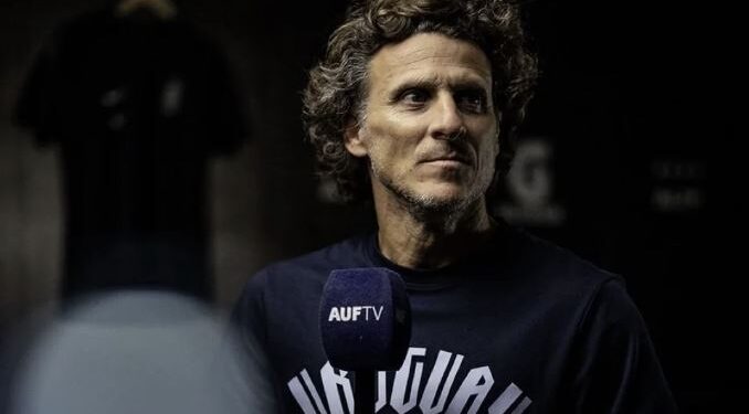 Uruguay confirmó a un histórico futbolista como nuevo director técnico de la selección: “La leyenda regresa a casa”