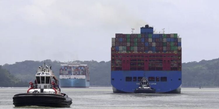 El Canal de Panamá reduce el tránsito diario de buques de 36 a 32 para enfrentar a El Niño