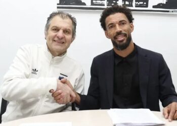 ¡Es una realidad! Vozinha firma contrato con Colo Colo