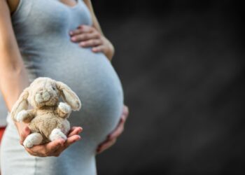 ¡Alarma en Olancho! 349 adolescentes dieron a luz este año; cifras exponen una grave crisis de embarazo infantil