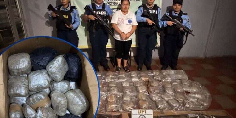 ¡No todas son “damas de bien”! Mujer cae con arsenal, cocaína y 60 libras de “moña” en Choluteca