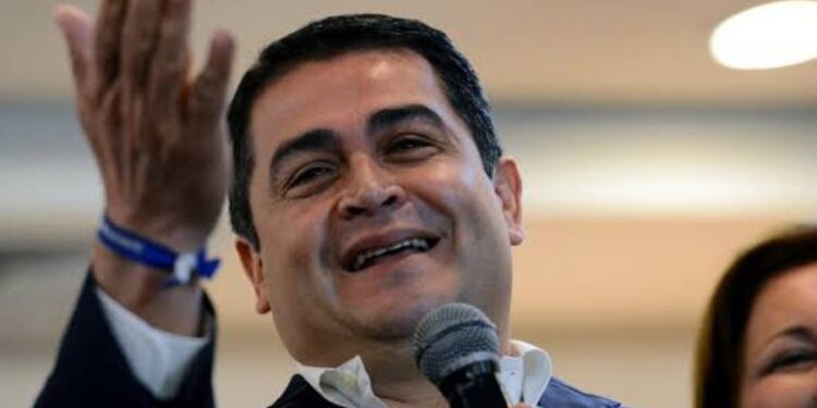 ¡Quieren frenarlo como sea! Defensa de JOH lanza otro recurso para detener proceso por Pandora II
