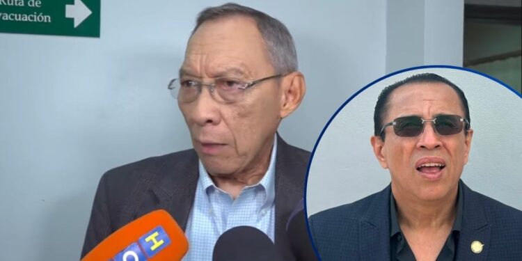 ¡Sin notificación oficial de suspensión! Periodistas agraviados llegan a audiencia contra Roosevelt Hernández