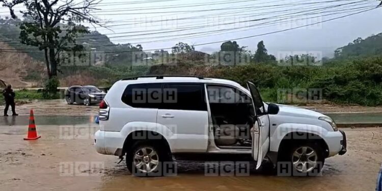 ¡Caliente Roatán! Motosicarios acribillan a exfuncionario judicial de Islas de La Bahía
