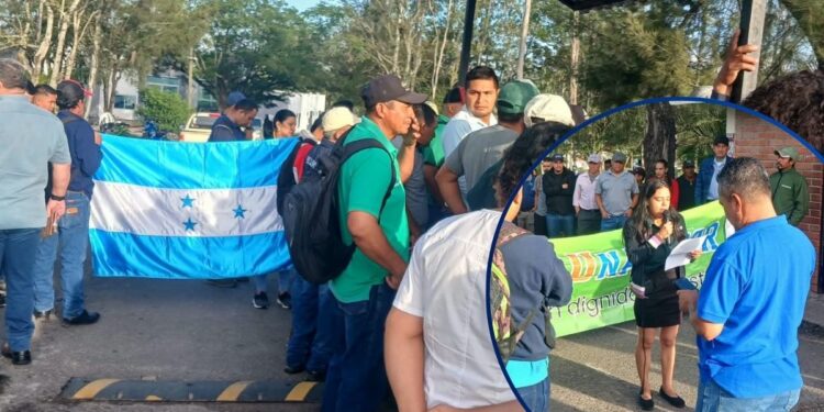 Sindicato se tomó la Unacifor exigiendo cumplimiento del contrato colectivo