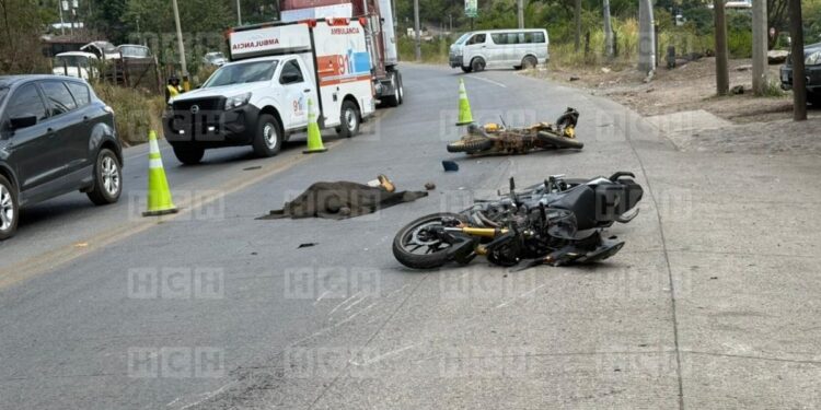 ¡Tragedia! Joven perece tras brutal choque de motos en carretera a Olancho, El Guanábano