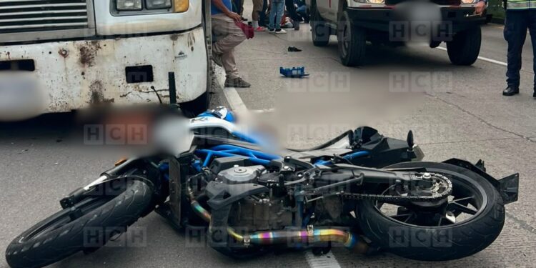 ¡Tragedia! Motociclista perece arrollado por rastra en bulevar de Choloma