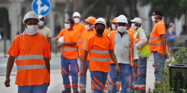 Nueva ley laboral cubana entra en vigor el 25 de septiembre, con teletrabajo y pluriempleo