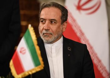 Irán insiste en condicionar la apertura del estrecho de Ormuz tras el rechazo diplomático de EE. UU.
