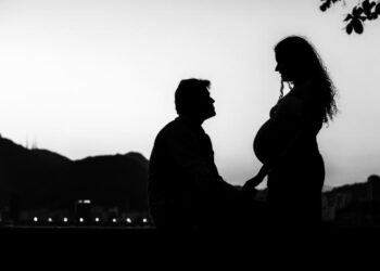 Estados Unidos endurece políticas y restringe visas contra el ‘turismo de maternidad’
