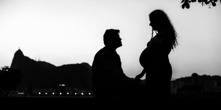 Estados Unidos endurece políticas y restringe visas contra el ‘turismo de maternidad’