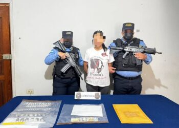 Capturan a alias “La More / La Patrona” con cargamento de estupefacientes en Lempira