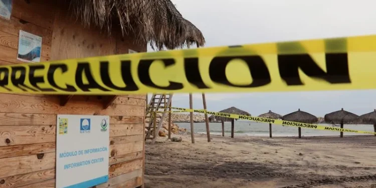 Huracán Polo, de categoría 5, amenaza la costa de México; se prevé que toque tierra el lunes