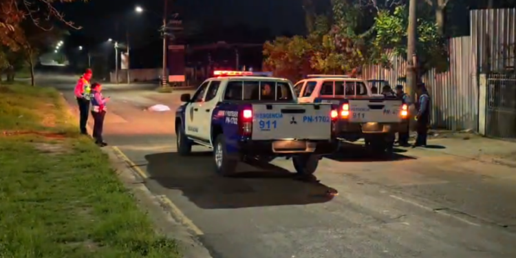 Adulto mayor perece arrollado por carro “fantasma” | Móvil Emergencia SPS