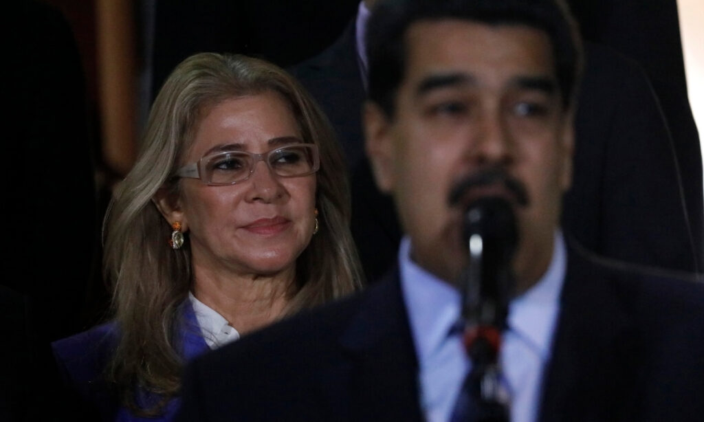 Arresto domiciliario para Cilia Flores