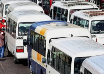 Transportistas descartan paro este lunes y solicitan diálogo con el Gobierno