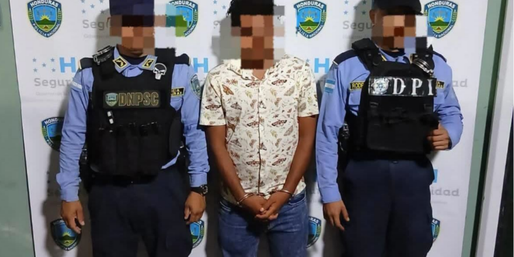 ¡Cae sospechoso! Capturan a evangelista por investigación relacionada con una menor en El Paraíso