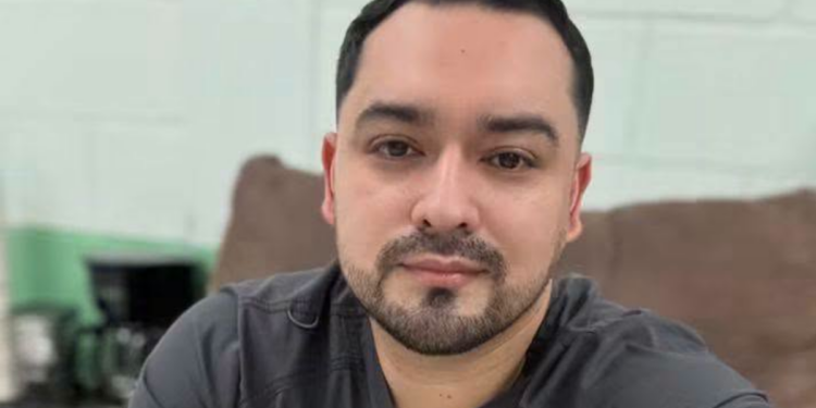 ¡Nuevo director! Edgardo Iraheta toma las riendas del Hospital Mario Catarino Rivas