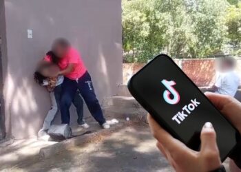 Por un reto de TikTok estudiantes se fueron a los golpes en centro educativo de Tegucigalpa