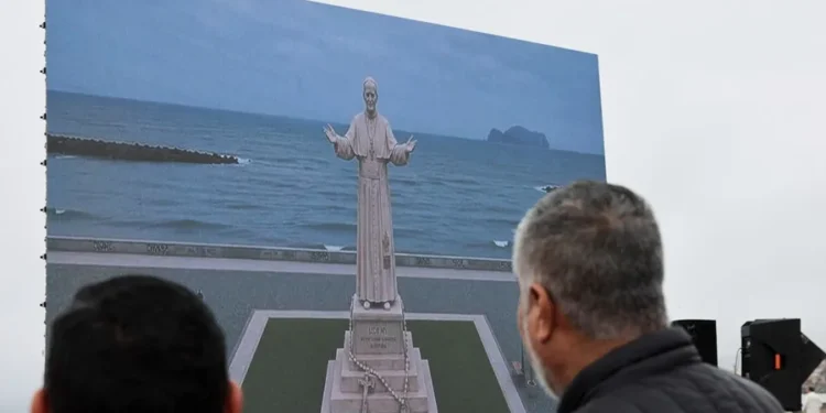 El papa León XIV tendrá en Perú una estatua de 14 metros de altura, la más grande del mundo en su honor