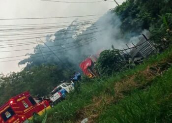 ¡Lamentable! Incendio arrasa vivienda en colonia Las Pilas, Choloma