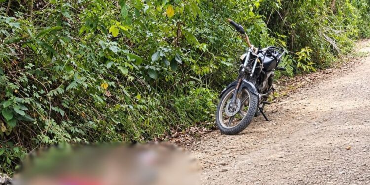 ¡Siguen los crímenes! Mientras iba en su moto, acribillan a joven en La Libertad, Comayagua