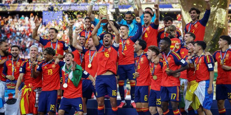 España conserva su columna vertebral mundialista para encarar el inicio de la UEFA Nations League