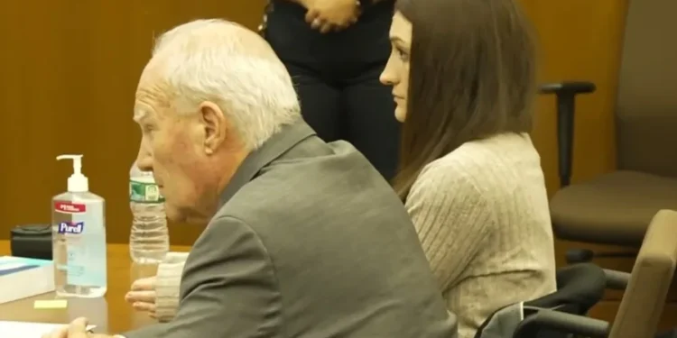 El juez declara nulo el juicio contra Lindsay Clancy por falta de veredicto unánime