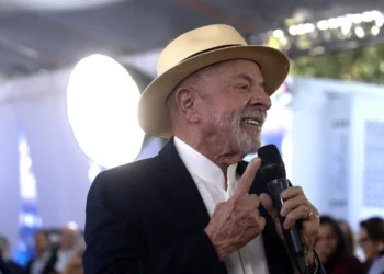 Lula acusa a los Bolsonaro de estar detrás de los casos de corrupción que sacuden Brasil