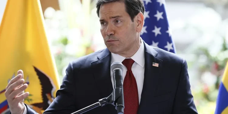 Marco Rubio dice que Estados Unidos no tiene intención de matar a pescadores en bombardeos en el Pacífico