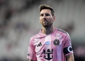“Hay una posibilidad de que Messi venga a jugar un tiempo a Rosario”, reconoció el gobernador de Santa Fe